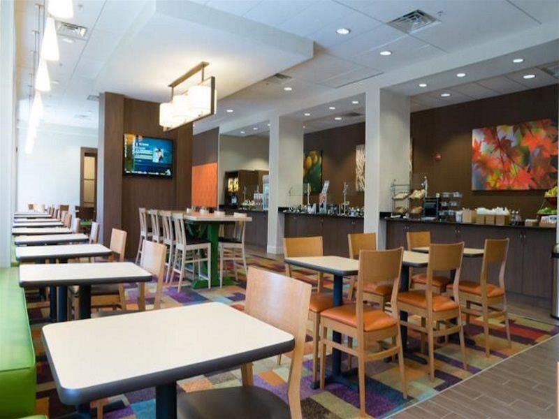 Fairfield Inn & Suites By Marriott Orlando International Drive/Convention Center Williamsburg Exterior foto